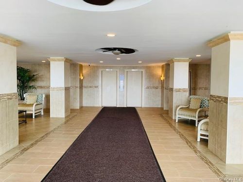 apt-4j-1 E Broadway, Long Beach, NY, 11561-4114 | Card Image