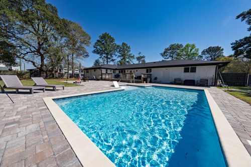 837 Cardinal St, Fort Walton Beach, FL, 32547-1201 | Card Image