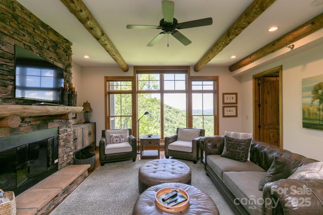 C - 224 Logging Horse Rd, Condo with 3 bedrooms, 3 bathrooms and null parking in Burnsville NC | Image 4