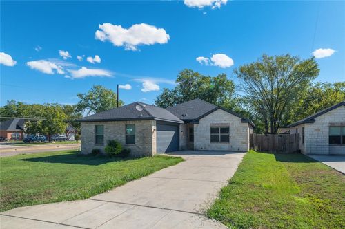 4800 Rimwood Dr, Balch Springs, TX, 75180-3724 | Card Image