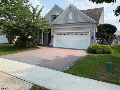 515 Crossfields Ln, Somerset, NJ, 08873-6014 | Card Image