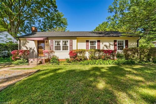 1405 N Elam Avenue, Greensboro, NC, 27408 | Card Image