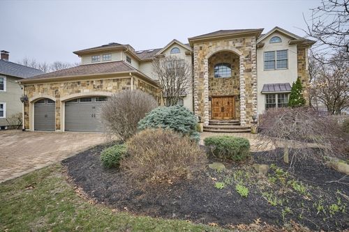 170 Central Ave, Needham, MA, 02494-2623 | Card Image