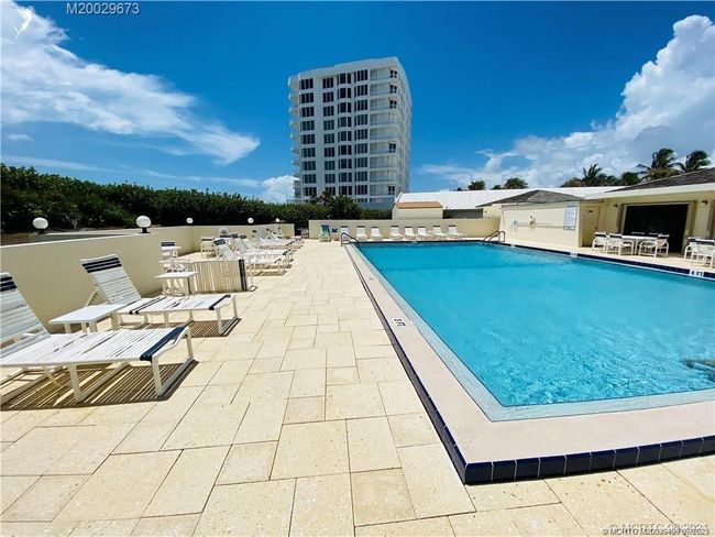 APT-401 - 10044 Ocean Dr, Condo with 3 bedrooms, 2 bathrooms and null parking in Jensen Beach FL | Image 72