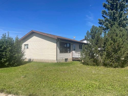 302 9a St, Bluesky, AB, T0H | Card Image