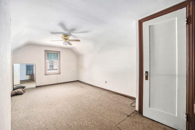237 Holly St Sw, House other with 3 bedrooms, 1 bathrooms and null parking in Wyoming MI | Image 11