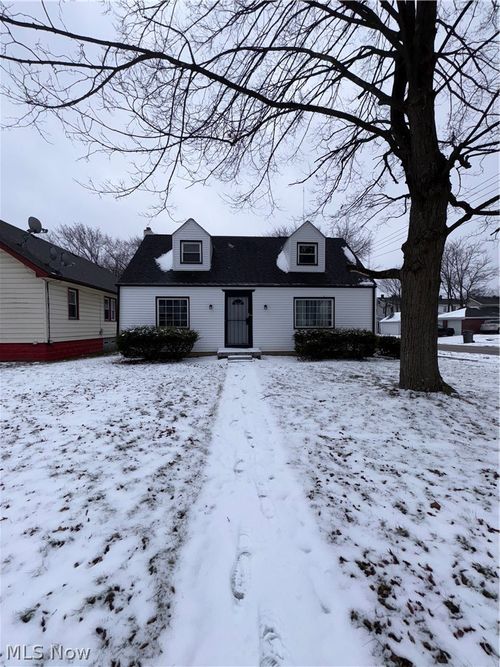 703 Palmer Ave, Youngstown, OH, 44502-2530 | Card Image