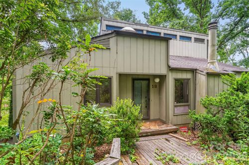 18 Mayfield Rd, Asheville, NC, 28804-1322 | Card Image