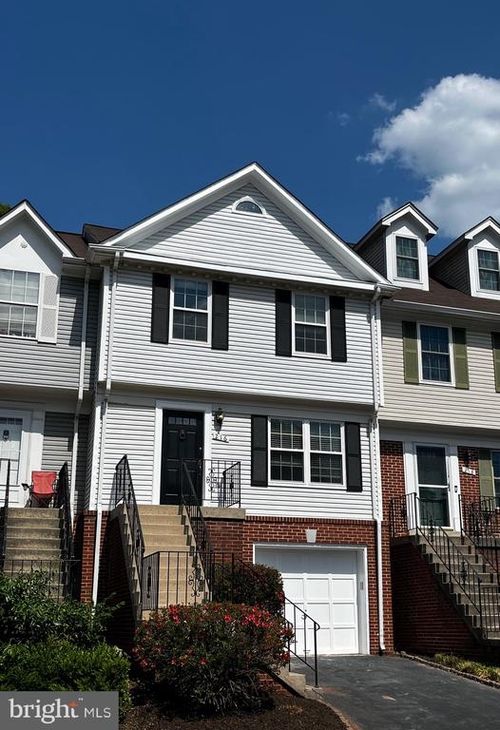 216 Finchingfield Ct, STERLING, VA, 20165-6404 | Card Image