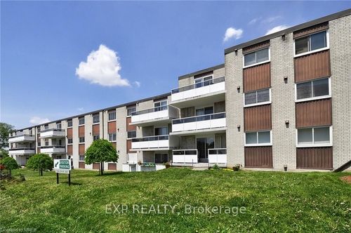 205-71 Vanier Dr, Kitchener, ON, N2C1J4 | Card Image