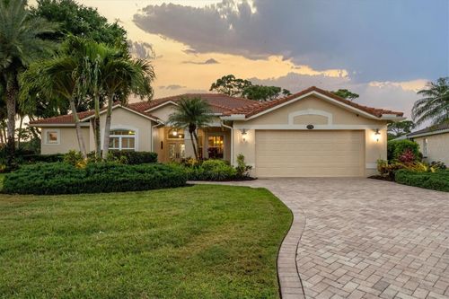 8786 Merion Ave, Sarasota, FL, 34238-4314 | Card Image