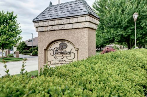 ste-202-1531 E Bradford Pkwy, Springfield, MO, 65804-6779 | Card Image