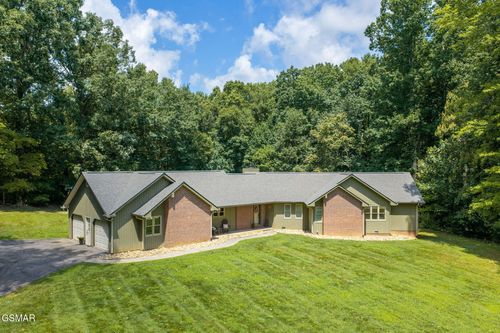 2082 Ridgewood Dr, Jefferson City, TN, 37760-5301 | Card Image