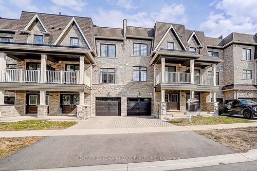 32 William Shearn Cres, Markham, ON, L6C3J4 | Card Image