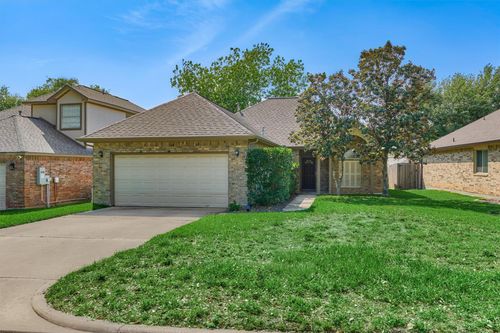 7090 Gentle Breeze Drive, Willis, TX, 77318 | Card Image
