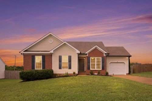 2920 Torrence Trl, Spring Hill, TN, 37174-8256 | Card Image