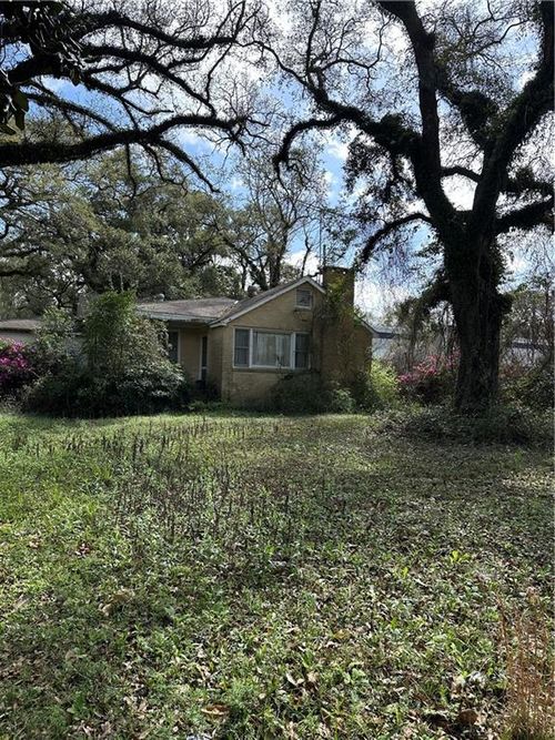 422 Saraland Blvd S, Saraland, AL, 36571-2813 | Card Image
