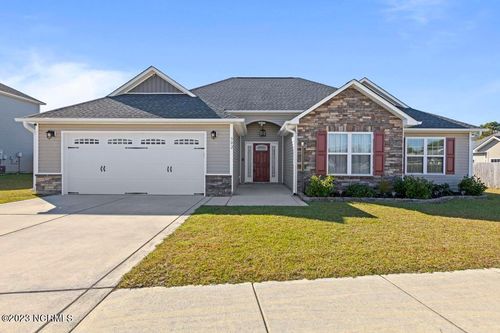 302 Aquamarine Cir, Jacksonville, NC, 28546-8070 | Card Image