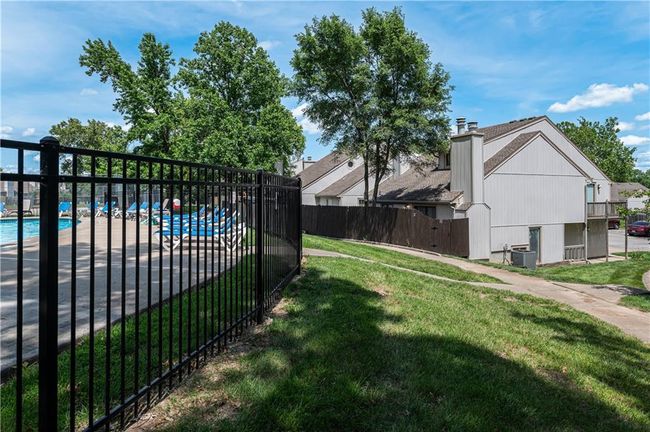 5980 N Bellefontaine Ave, Townhouse with 3 bedrooms, 3 bathrooms and null parking in Gladstone MO | Image 17
