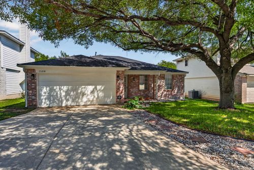 15218 Kamary Ln, San Antonio, TX, 78247-5426 | Card Image