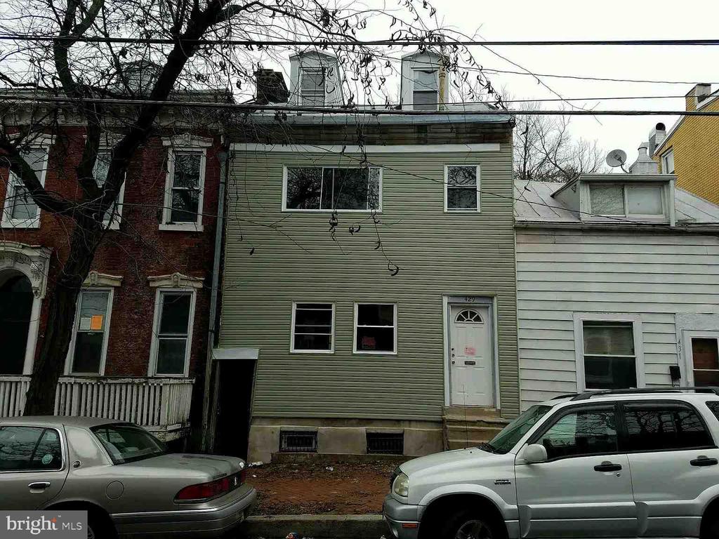 Spruce St, Reading, PA 19602