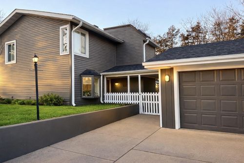 N3432 Beach Rd, Lake Geneva, WI, 53147-2960 | Card Image