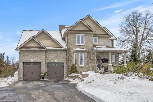 3379 Scanlan Rd, Harrowsmith, ON, K0H1V0 | Card Image