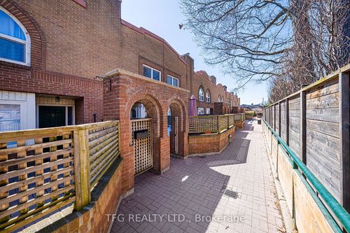 7-120 Glen Manor Dr, Toronto, ON, M4E2X6 | Card Image