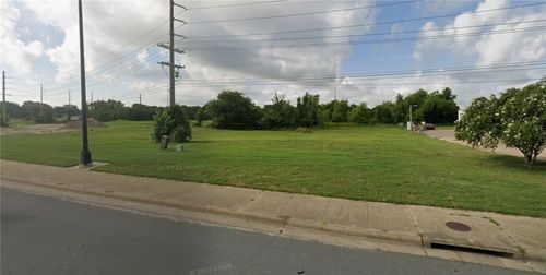 3210 Boonville Rd, Bryan, TX, 77802-2243 | Card Image