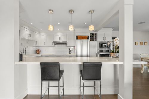 47-2202 Folkestone Way, West Vancouver, BC, V7S2X7 | Card Image
