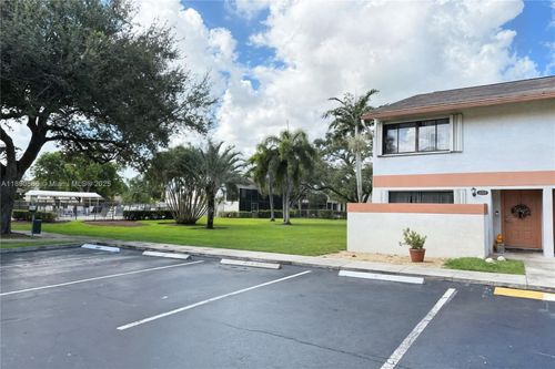 4231 Sw 70th Ter, Davie, FL, 33314-3135 | Card Image