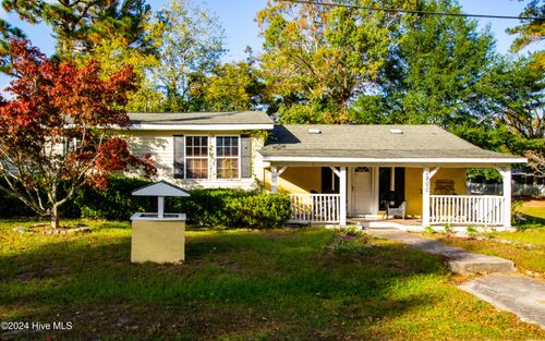 2800 Moore Ave, New Bern, NC, 28562-5914 | Card Image