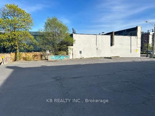815 Princess St, Kingston, ON, K7L1G6 | Card Image
