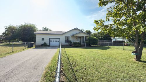 446 N Forest St, Jenks, OK, 74037-2721 | Card Image