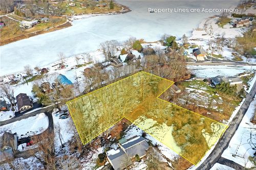 47912 Tomahawk Dr, Negley, OH, 44441-9719 | Card Image