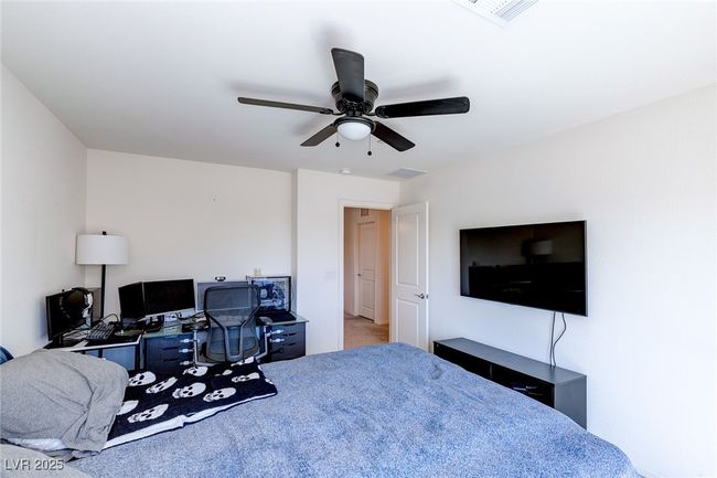 6804 Surf Green Ct, Townhouse with 3 bedrooms, 3 bathrooms and null parking in North Las Vegas NV | Image 22