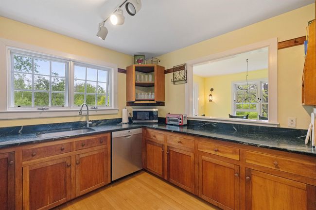 246 Windsor Rd, House other with 3 bedrooms, 3 bathrooms and null parking in Hillsborough NH | Image 16
