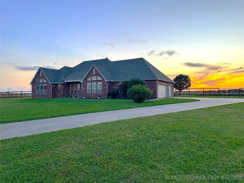 28703 N 3964 Rd, Ochelata, OK, 74051-2049 | Card Image