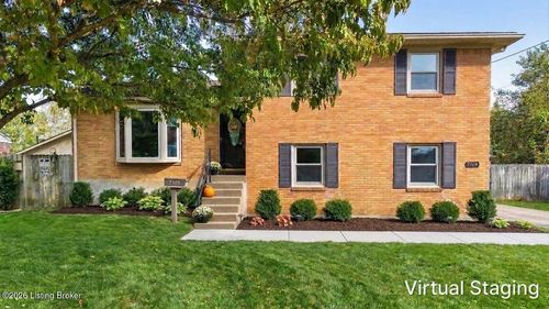 7109 Sun Valley Dr, Louisville, KY, 40272-3746 | Card Image