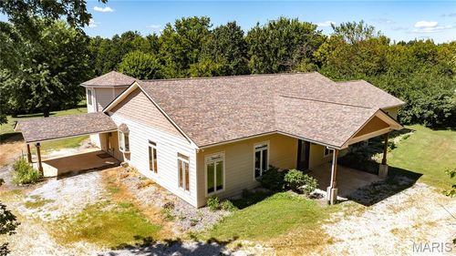 19469 Jones Rd, Jerseyville, IL, 62052-6820 | Card Image