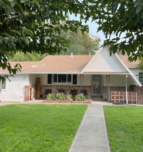 1605 Park Blvd, West Sacramento, CA, 95691-3928 | Card Image