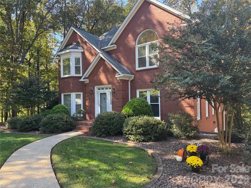 3875 Deer Run Dr Ne, Conover, NC, 28613-9007 | Card Image