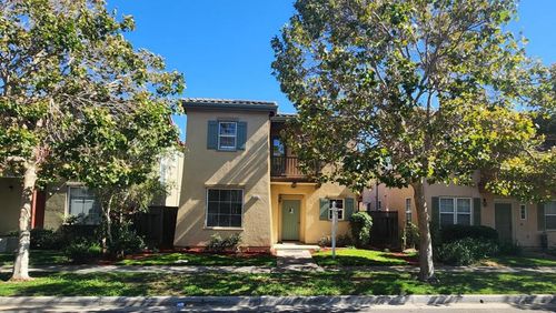 1243 Clark Colony Ave, Greenfield, CA, 93927-5559 | Card Image