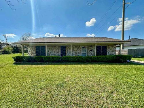 4220 Flamingo Ln, Beaumont, TX, 77705-3444 | Card Image