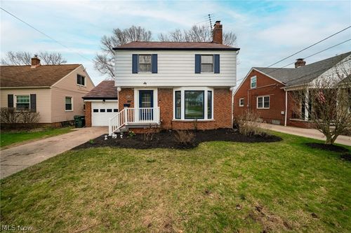 4909 W 220th St, Fairview Park, OH, 44126-2603 | Card Image