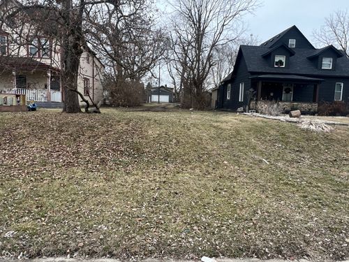 2710 Boulevard Pl, Indianapolis, IN, 46208-5626 | Card Image