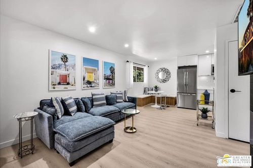 217-2875 N Los Felices Rd, Palm Springs, CA, 92262-0645 | Card Image