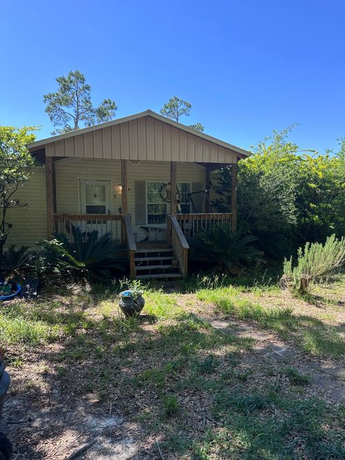 1015 Nw Barksdale Ln, Fountain, FL, 32438-6058 | Card Image