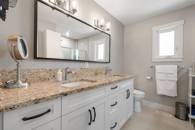 2231 38 St Sw, House detached with 4 bedrooms, 3 bathrooms and 4 parking in Calgary AB | Image 18