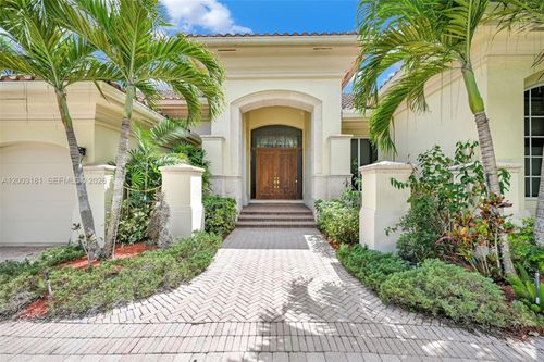 10430 Kestrel St, Plantation, FL, 33324-2154 | Card Image